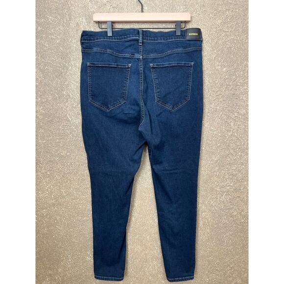 Express High Rise Dark Wash Supersoft Skinny Jeans Color: Dark Wash 16 Regular - Picture 4 of 11